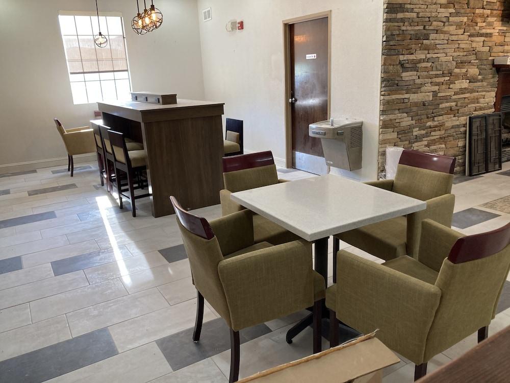 Clarion Pointe South Boston - Danville East Exteriér fotografie